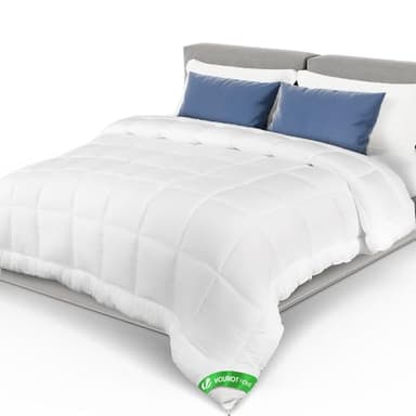 vounot® Couette Légère 200GSM 220x240 cm Couette Tempérée en Microfibre Couverture Douce avec Rembourrage Moelleux Couette Respirante Certifiée Oeko-Tex Blanc