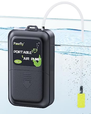 Pawfly Pompe à air Aquarium 2,5 L/Min Bulleur Aquarium Silencieux à Pile avec Pierre à Air et Tuyau d'Airline Pompe à Oxygène Portable pour Aquariums jusqu'à 120L - D Batterie Non Incluse