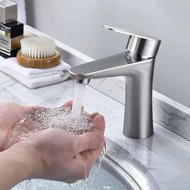 XWIHTR Robinet de salle de bain en acier inoxydable chaud et froid avec cartouche en céramique silencieuse, monocommande, mitigeur à économie d’eau pour lavabo de salle de bain, lavabo, coin cuisine
