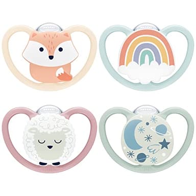 NUK Space Day & Night Tétine pour bébé | 0-6 mois | Sucettes phosphorescentes avec aérations extra-larges pour les peaux sensibles | Renard & Mouton | Lot de 4