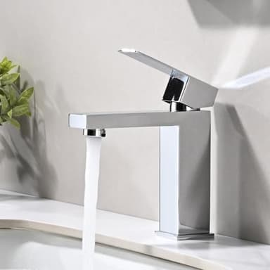 BuntHaus Moderne Robinet Salle de Bain, Mitigeur de Lavabo Design Elégant, Eau Chaude et Froide Disponible, Robinetterie en Acier Inoxydable Chromé G 3/8