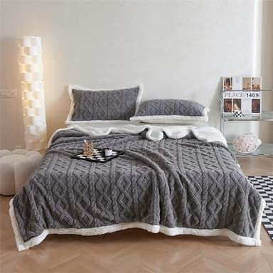 QOFLY Couverture Douillette Grise – Couverture Sherpa Chaude, 200 x 230 cm, Grande Couverture de canapé, Grande Couverture Polaire Douce, pour lit et canapé, Couverture d'hiver