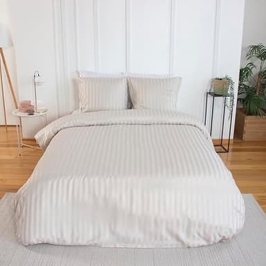 CÔTE DECO Parure de lit Unie Satin de Microfibre- Housse de Couette 220x240 cm + 2 Taies d'oreiller 63x63 cm – Set de Housse de Couette (220x240 cm) (Crème)