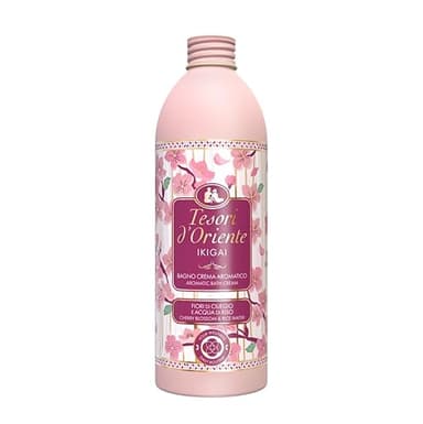 Tesori d'Oriente Crème de bain Ikigai aux notes florales, mousse de bain aux fleurs de cerisier et eau de riz, donne à la peau une sensation de bien-être pur, 500 ml