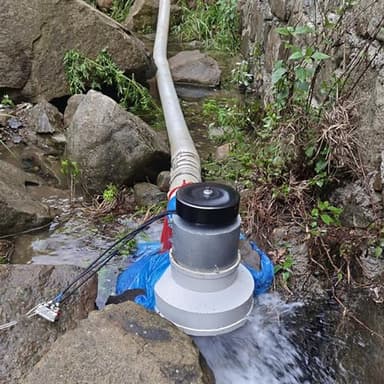 ZHOZHUT 3000W Générateur Hydroélectrique 220V Turbines Hydrauliques De Grande Puissance avec Ballast Et Raccord D'Entrée De 110mm Alternateur Triphasé pour La Maison, L'Extérieur, Le Camping,3kw,220V