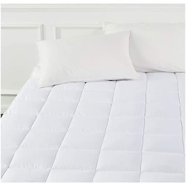 Amazon Basics Sur-matelas doux avec rembourrage en microfibre polyester et élastiques, 160 x 200 x 30 cm, Blanc