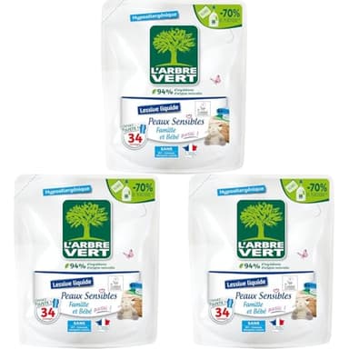 L'Arbre Vert Recharge Lessive Ecolabel Peaux Sensibles Famille Et Bébé Aussi ! - Hypoallergénique - 34 Lavages - 94% d'ingrédients d'origine naturelle - 1,53L (Lot de 3)