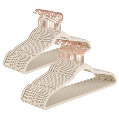 Baroni Home Cintres en Velours 50 Pièces, Cintres de 44,5 cm, Gain de Place avec Surface Antidérapante Design, Crochet Pivotant à 360°, Capacité Élevée pour Manteaux Chemises et Vêtements, Crème
