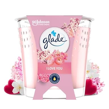 Glade Bougie Parfumée – Certifiée Vegan – Parfum I Love You - Infusé aux Huiles Essentielles –Formule Sans Huile de Palme – dure pendant au moins 27 heures – Cadeau Femme – 112g