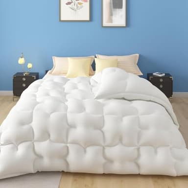 CASABEL Couette 220x240 cm Chaude Grand Froid Nuage – Blanc – Garnissage densité 700 GSM - Fibre Creuse Haute – Traitement Anti-acarien, bactérien, moisissures – Couverture 2 Personnes