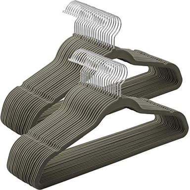 SONGMICS Lot de 50 Cintres Velours Adulte, Longueur 41,5 cm, Fin, Grande Capacité de Charge, avec Crochets Pivotants à 360°, pour Manteaux, Chemises, Gris et Argent CRF026V01