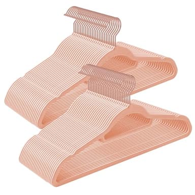 SONGMICS Cintre en Velours, Lot de 50, Antiglisse, Barre à Cravate, Crochet Pivotant 360°, Épaisseur 0,6 cm, Longueur 43,5 cm, pour Manteau, Robe, Pantalon, Rose Clair et Rose Gold CRF21PK50